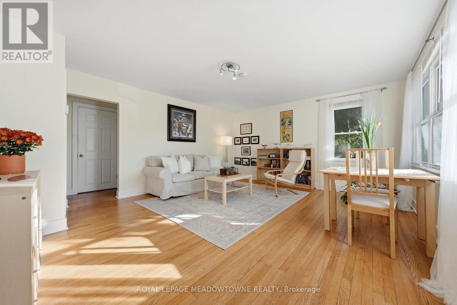 33 Durham Street, Halton Hills (Georgetown), Ontario  L7G 1Z8 - Photo 8 - W13934048