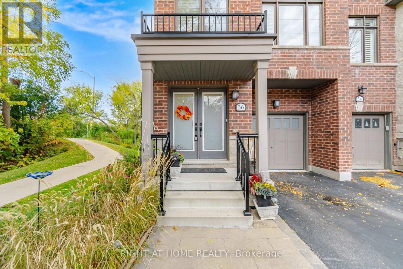 36 Whitehorn Lane, Halton Hills (Georgetown), Ontario  L7G 0K1 - Photo 2 - W13986056