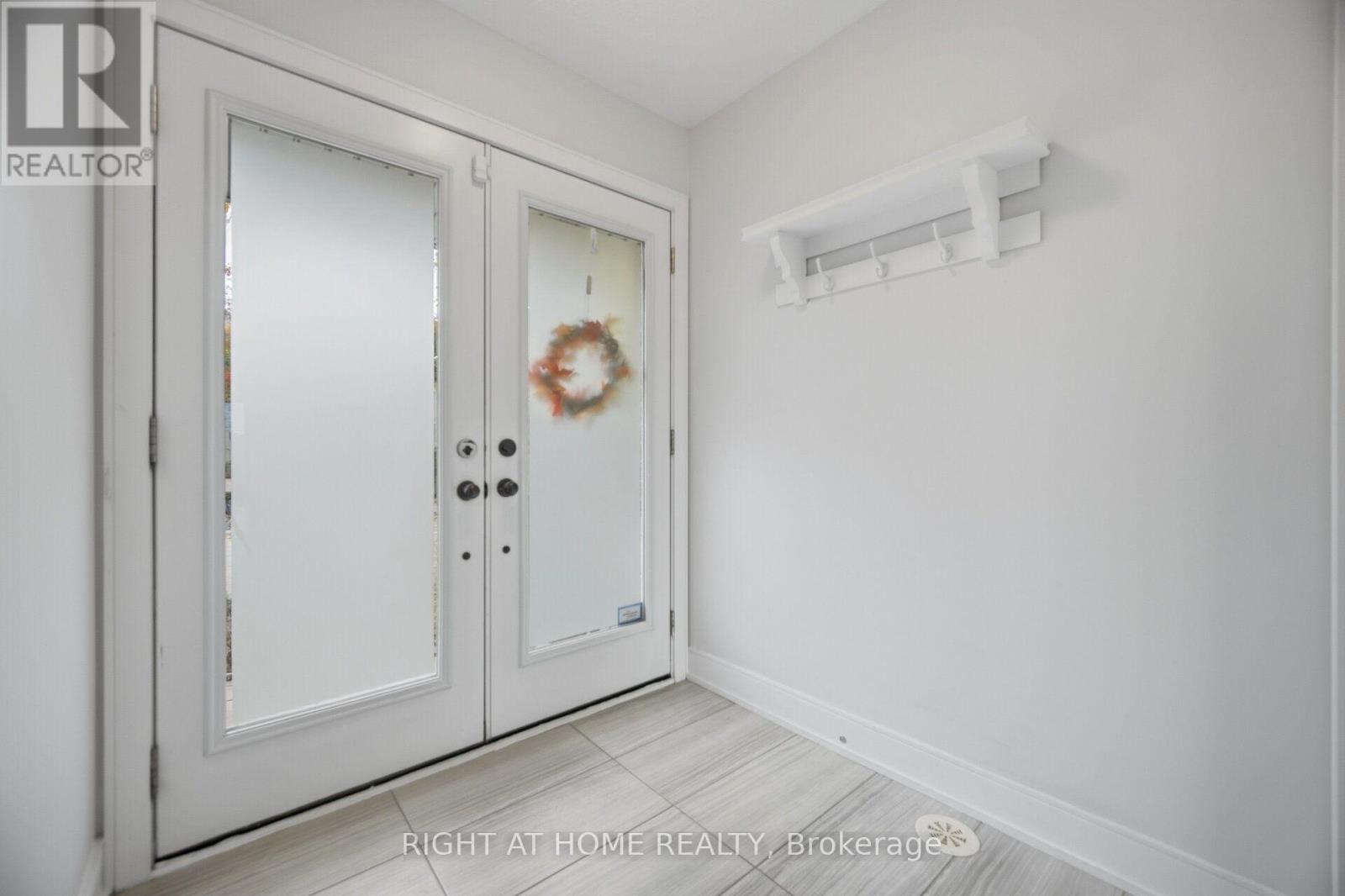 36 Whitehorn Lane, Halton Hills (Georgetown), Ontario  L7G 0K1 - Photo 3 - W13986056