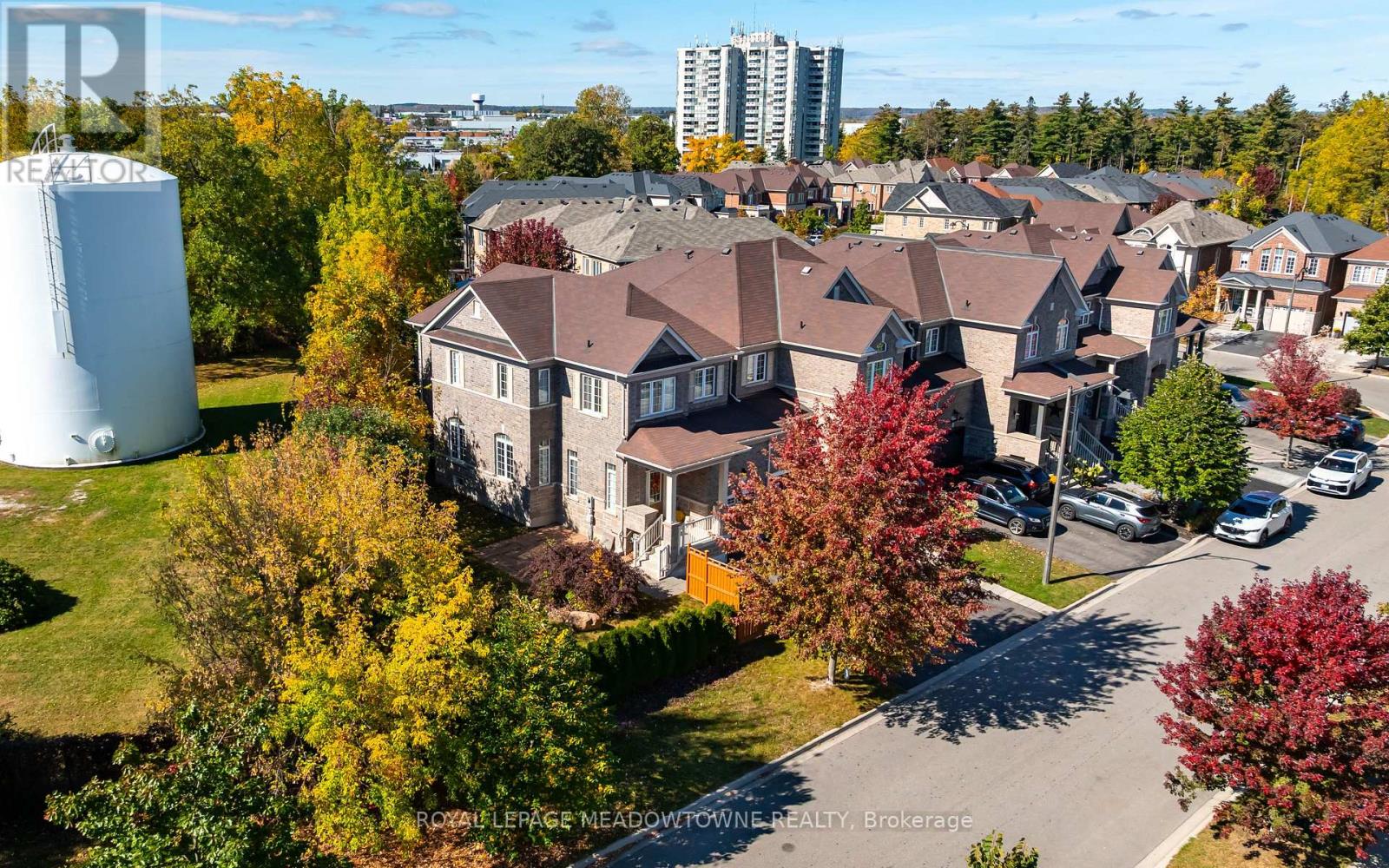 16 Ridgegate Crescent, Halton Hills (Georgetown), Ontario  L7G 0L1 - Photo 8 - W14010622