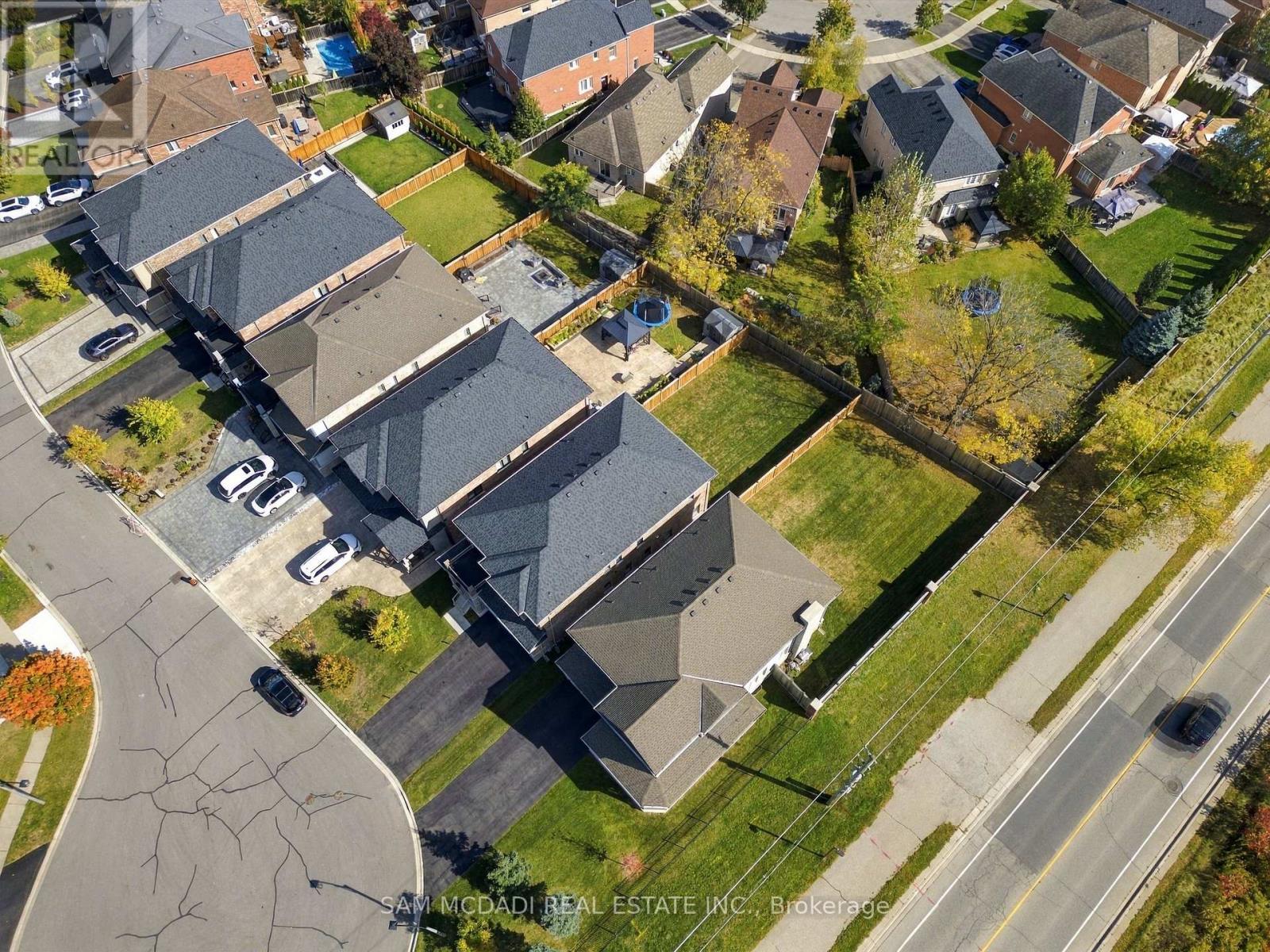 319 Eaton Street, Halton Hills (Georgetown), Ontario  L7G 6N7 - Photo 39 - W14028324