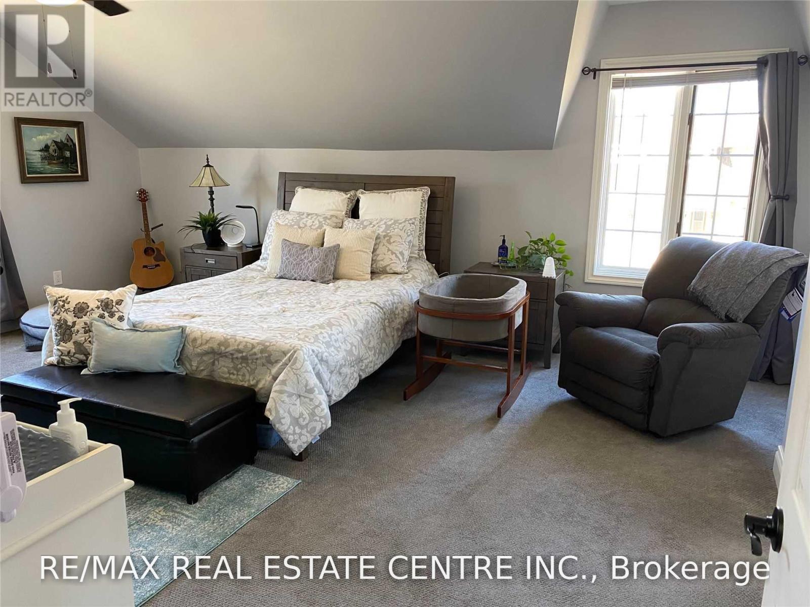 5 William Street, Halton Hills (Georgetown), Ontario  L7G 1Y2 - Photo 11 - W14033276