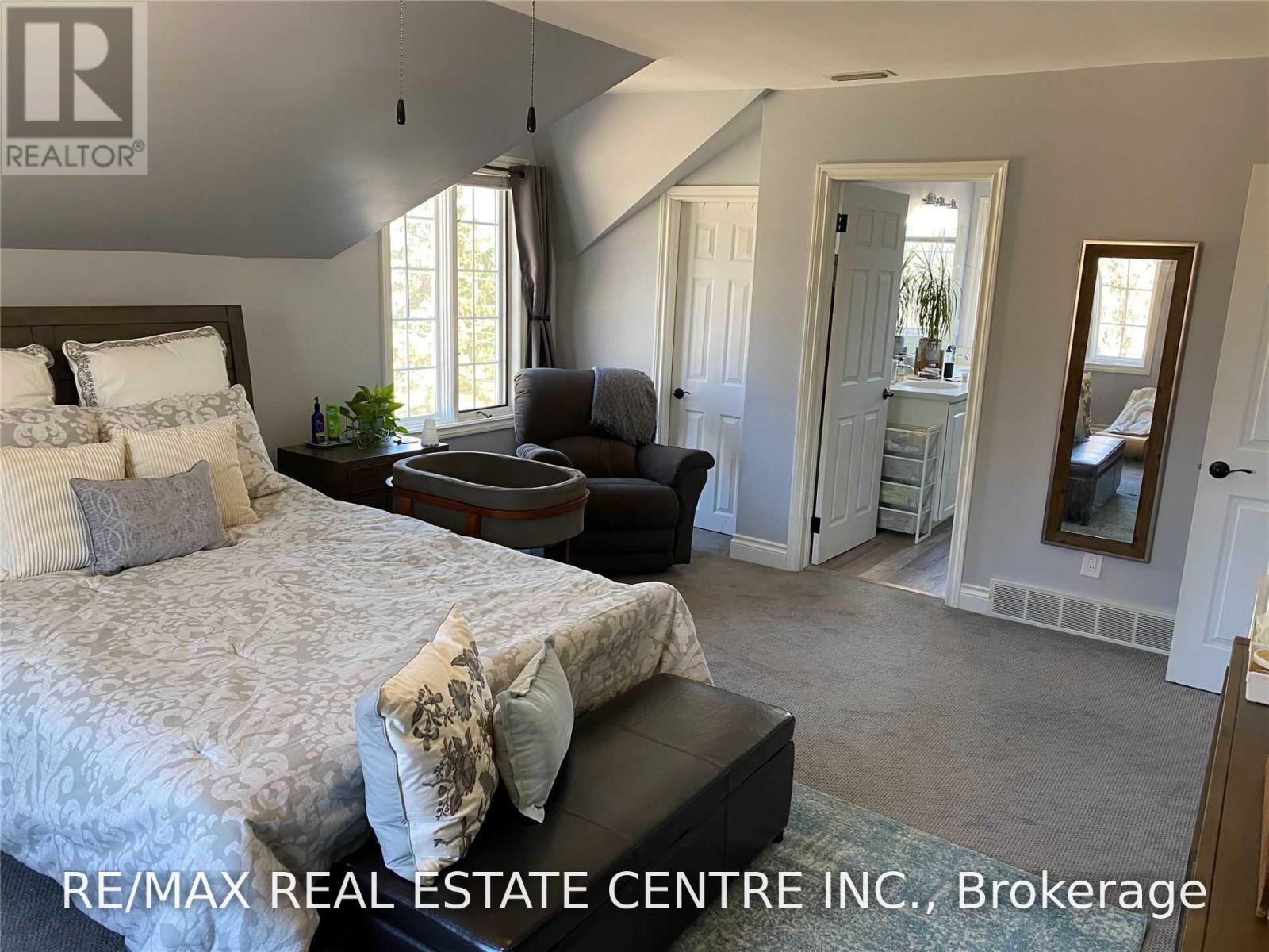 5 William Street, Halton Hills (Georgetown), Ontario  L7G 1Y2 - Photo 14 - W14033276