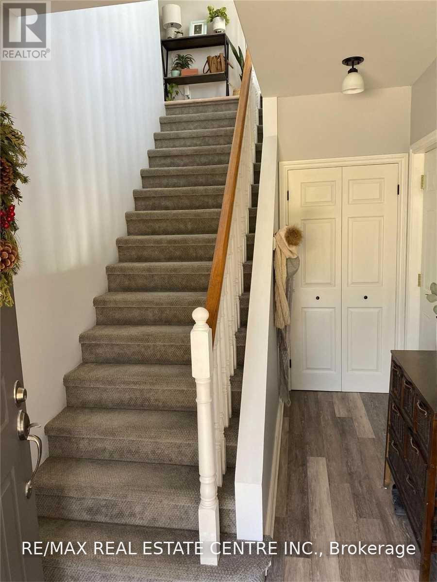 5 William Street, Halton Hills (Georgetown), Ontario  L7G 1Y2 - Photo 18 - W14033276