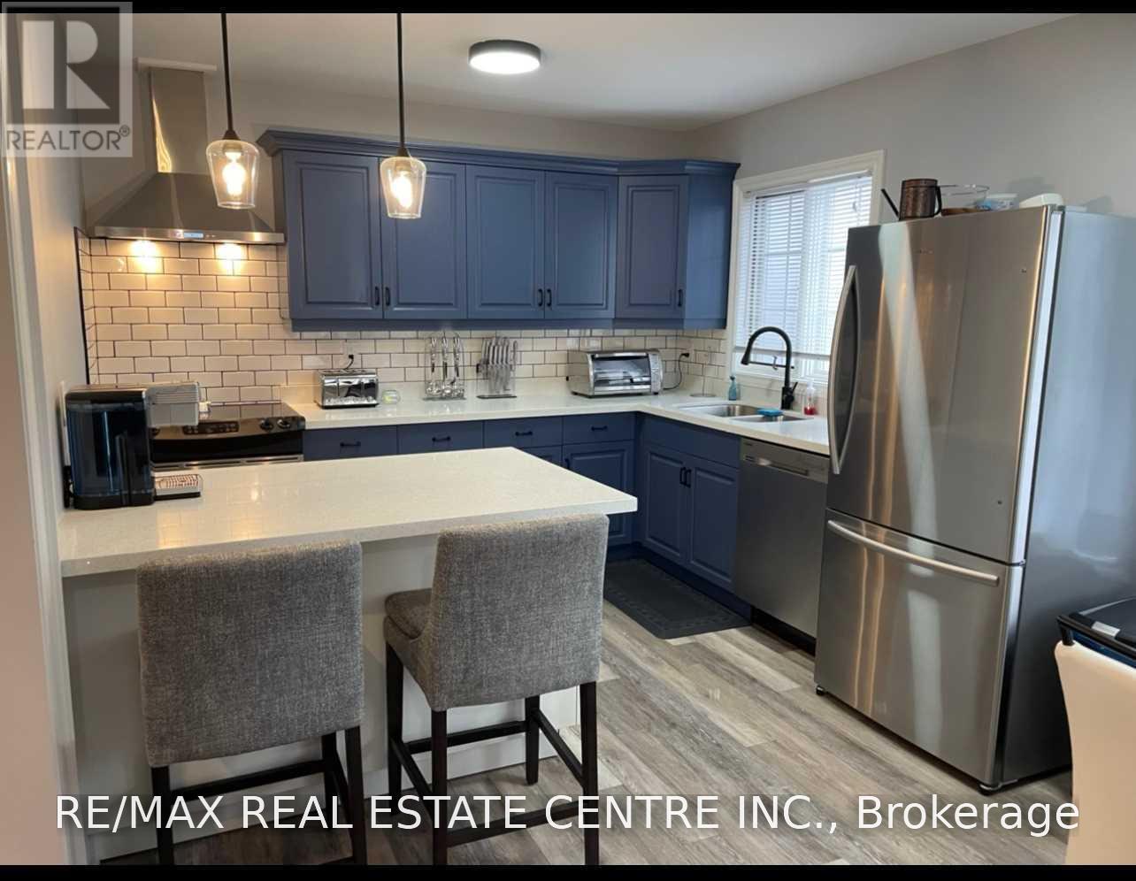 5 William Street, Halton Hills (Georgetown), Ontario  L7G 1Y2 - Photo 2 - W14033276