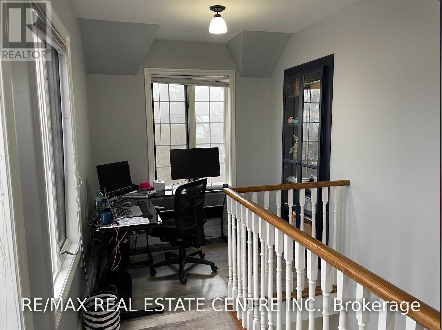 5 William Street, Halton Hills (Georgetown), Ontario  L7G 1Y2 - Photo 4 - W14033276