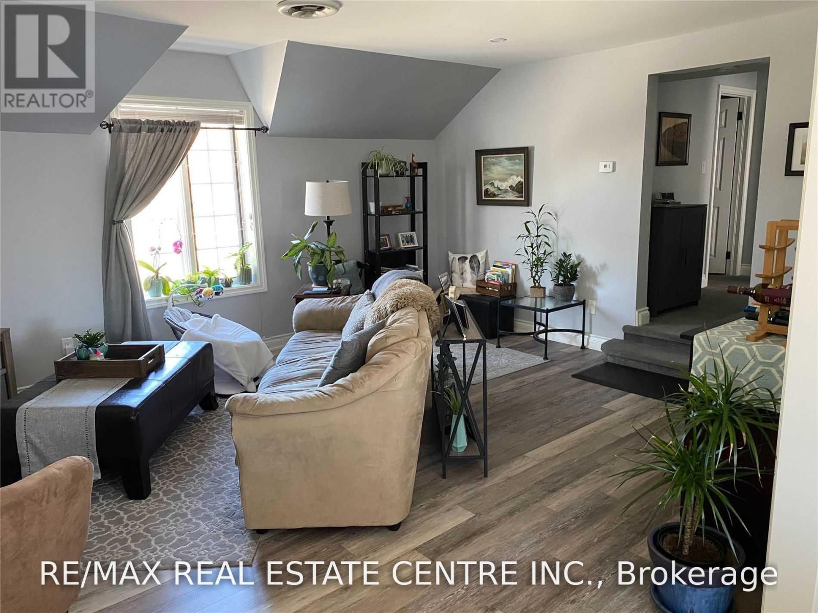 5 William Street, Halton Hills (Georgetown), Ontario  L7G 1Y2 - Photo 7 - W14033276