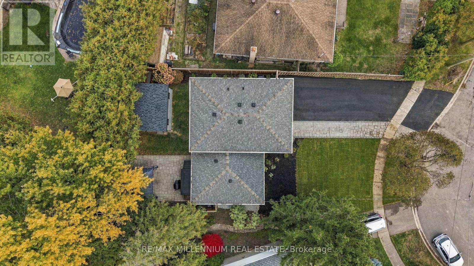 14 Crombie Place, Halton Hills (Georgetown), Ontario  L7G 1K2 - Photo 38 - W14033702