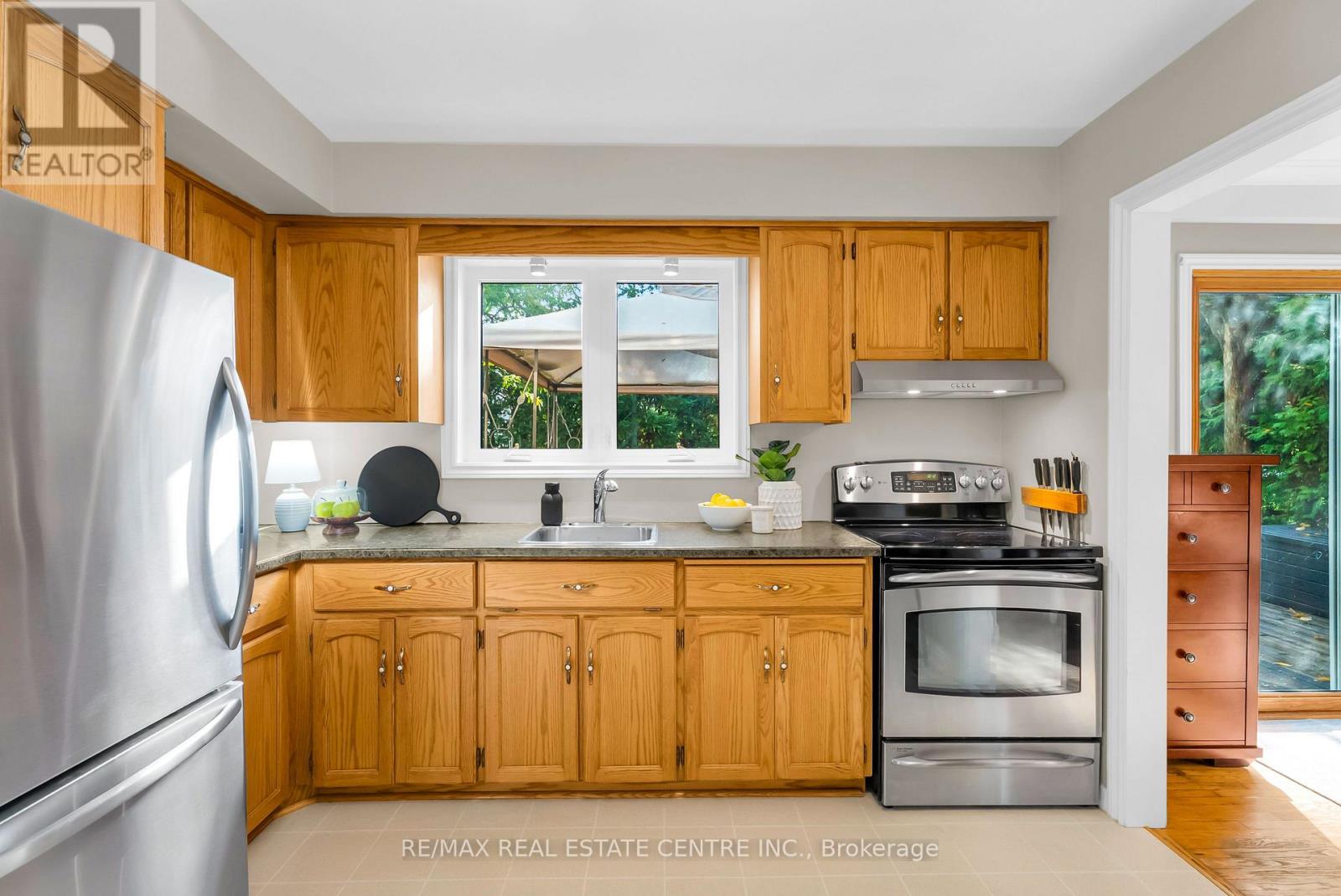11 Dawson Crescent, Halton Hills (Georgetown), Ontario  L7G 1H3 - Photo 24 - W14033744