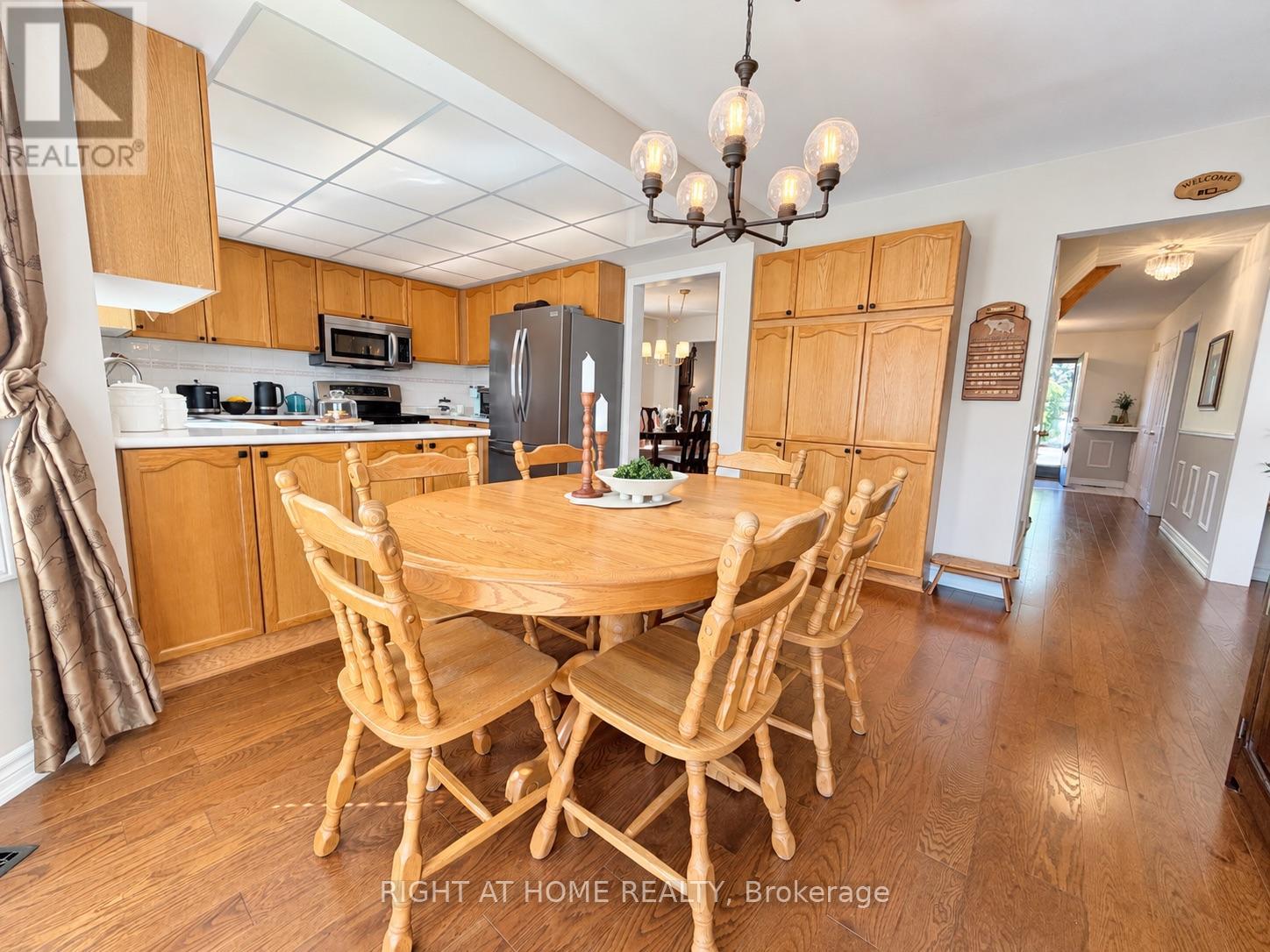17 Eaton Street, Halton Hills (Georgetown), Ontario  L7G 5L4 - Photo 10 - W14080948