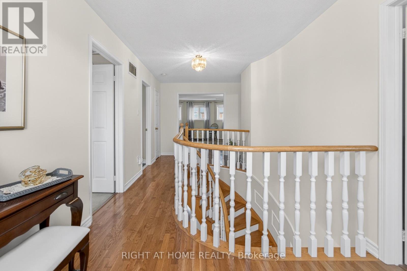 17 Eaton Street, Halton Hills (Georgetown), Ontario  L7G 5L4 - Photo 13 - W14080948