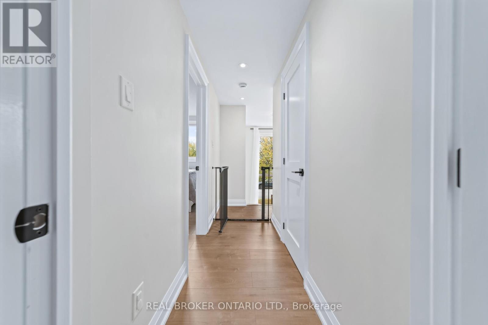 56 Danville Avenue, Halton Hills (Ac Acton), Ontario  L7J 2W2 - Photo 11 - W14081098