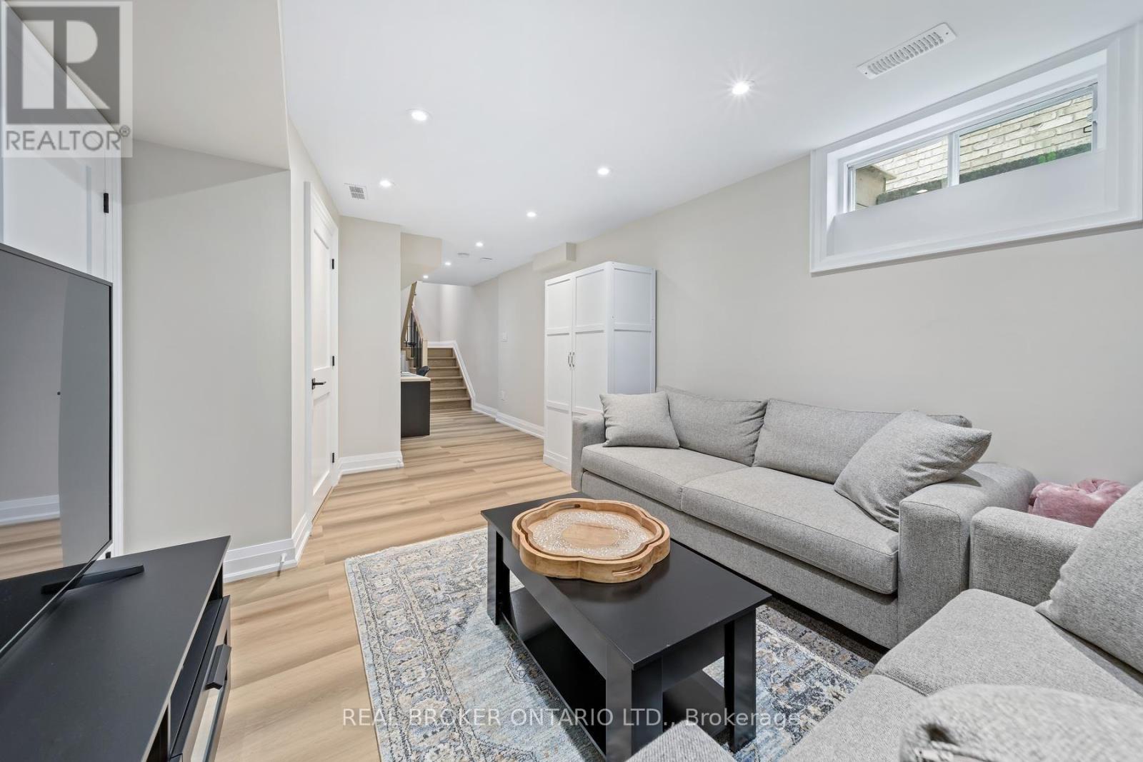 56 Danville Avenue, Halton Hills (Ac Acton), Ontario  L7J 2W2 - Photo 20 - W14081098