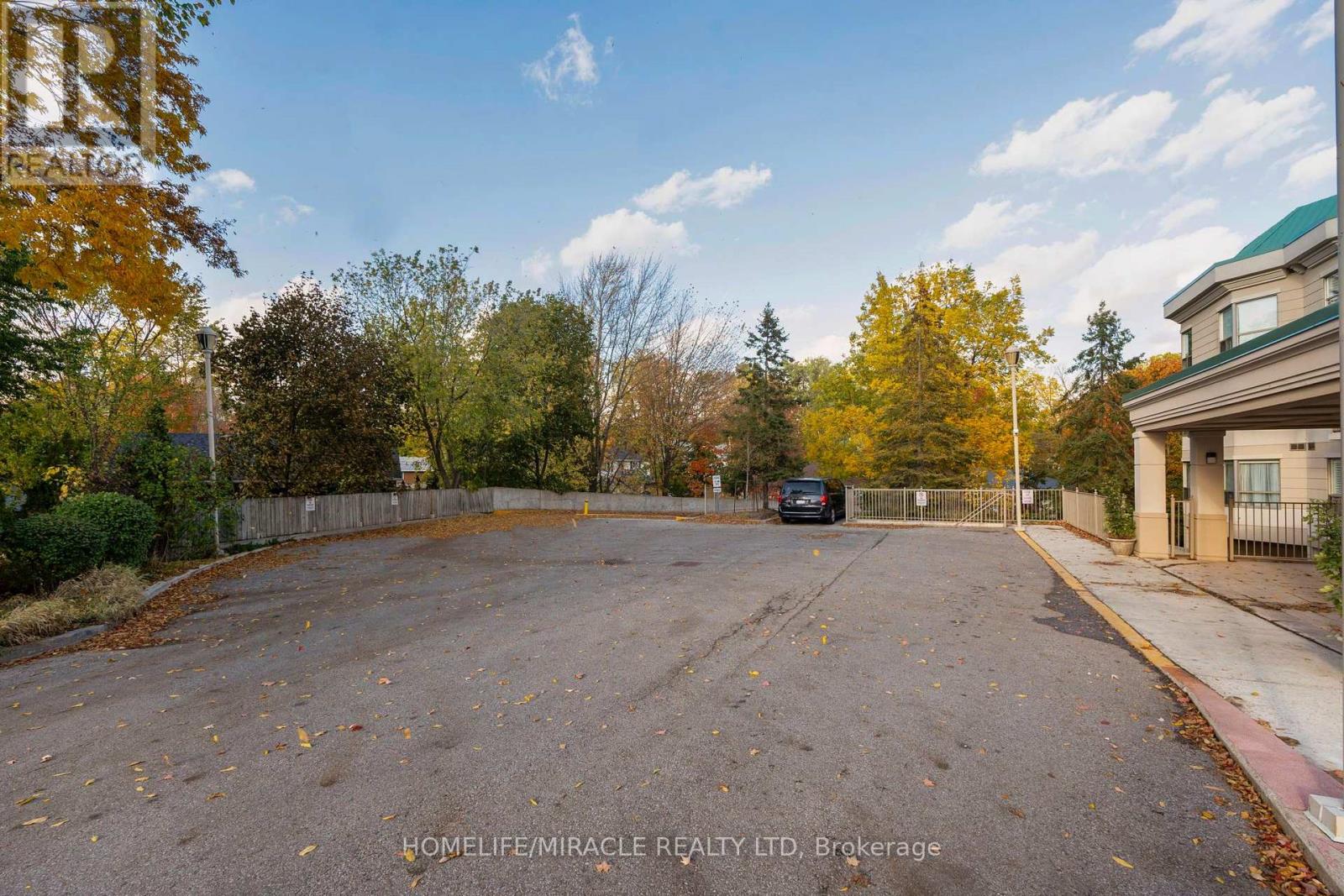 136 (Ph3) - 24 Chapel Street, Halton Hills (Georgetown), Ontario  L7G 6A7 - Photo 28 - W14083742