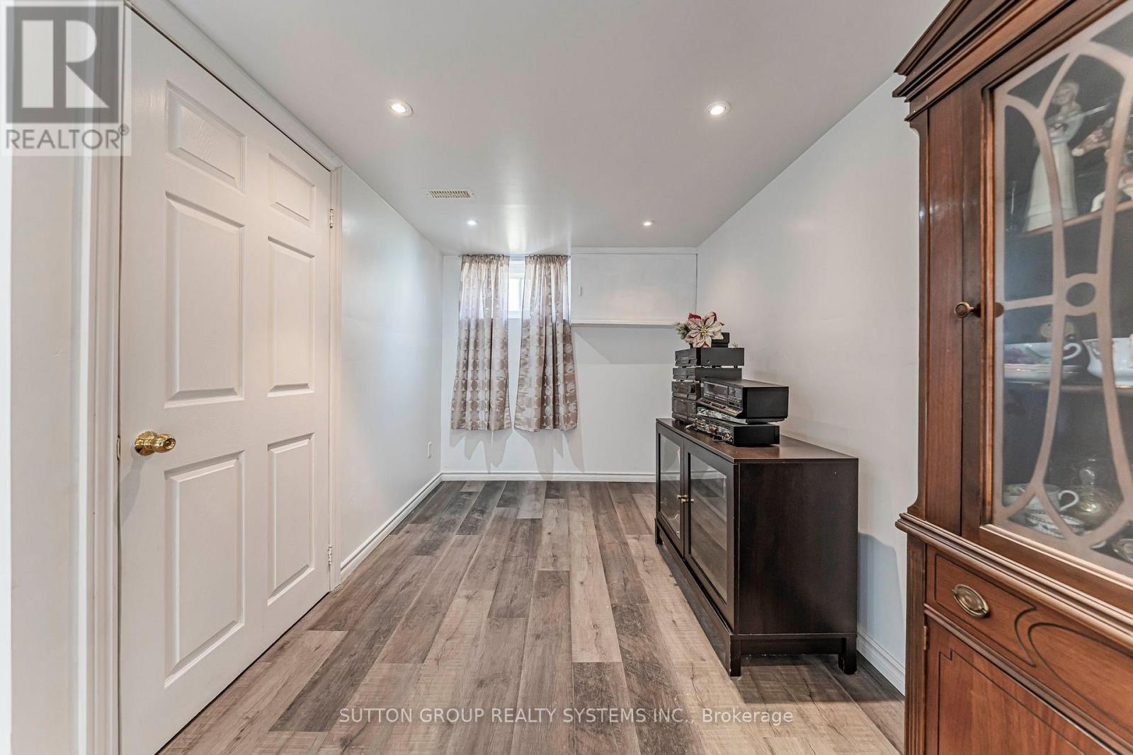 22 Arletta Street, Halton Hills (Georgetown), Ontario  L7G 3J3 - Photo 37 - W14084380