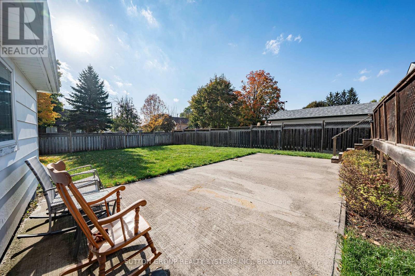 22 Arletta Street, Halton Hills (Georgetown), Ontario  L7G 3J3 - Photo 41 - W14084380