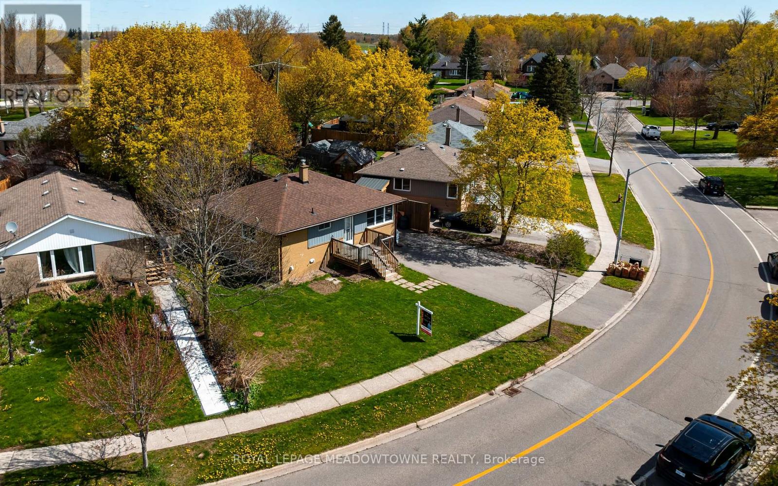 169 Longfield Road, Halton Hills (Ac Acton), Ontario  L7J 2K7 - Photo 5 - W14085290