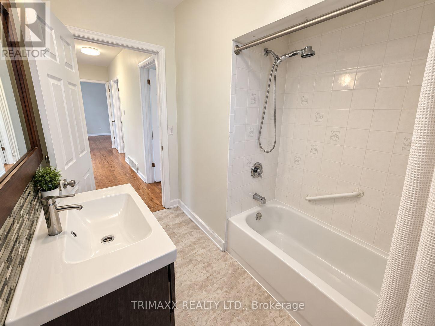 86 Charles Street, Halton Hills (Georgetown), Ontario  L7G 2Z9 - Photo 11 - W14086464