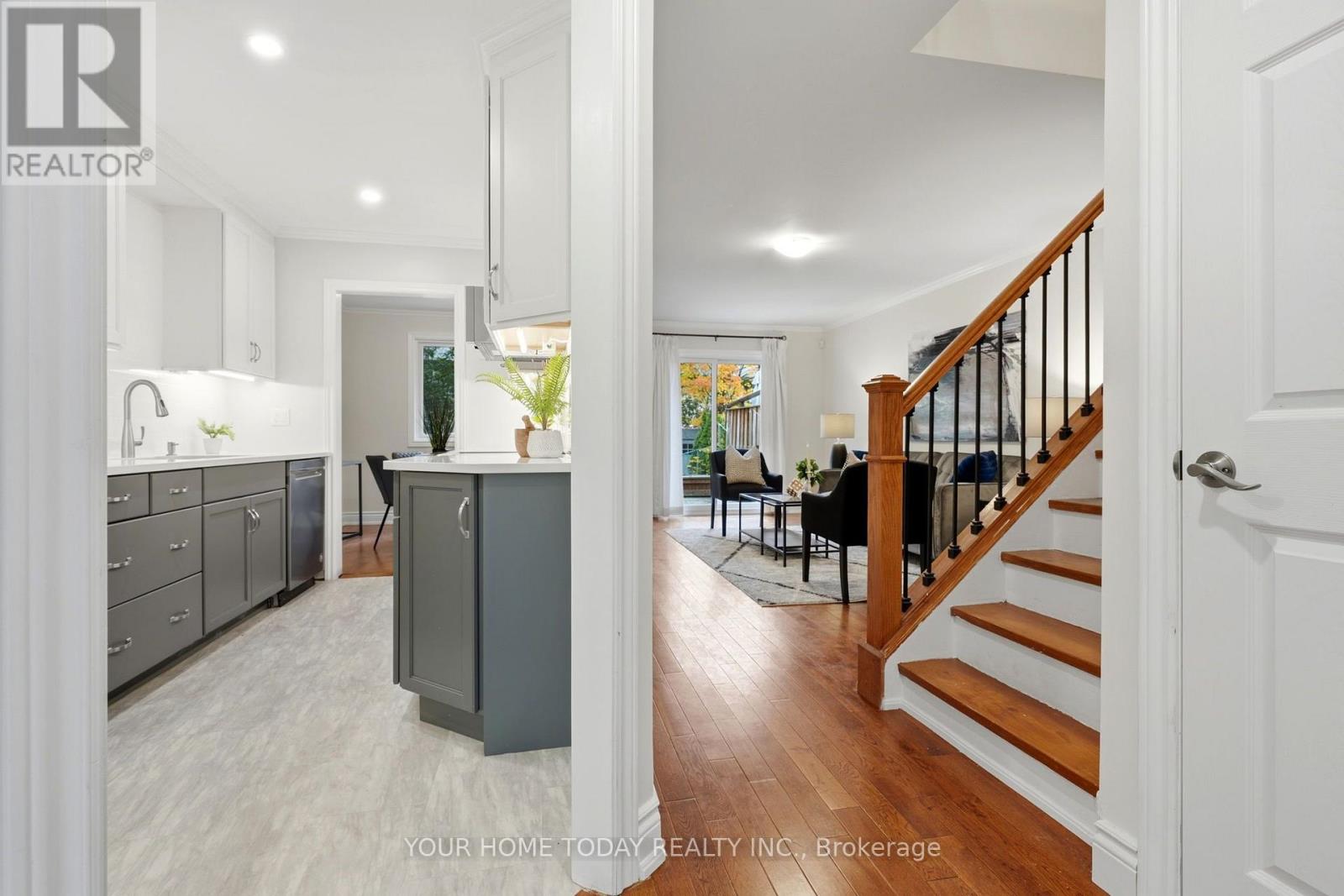 135 John Street, Halton Hills (Georgetown), Ontario  L7G 5A2 - Photo 6 - W14086516