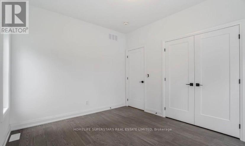 8 Santa Barbra Lane, Halton Hills (Georgetown), Ontario  L7G 0P7 - Photo 21 - W14090462