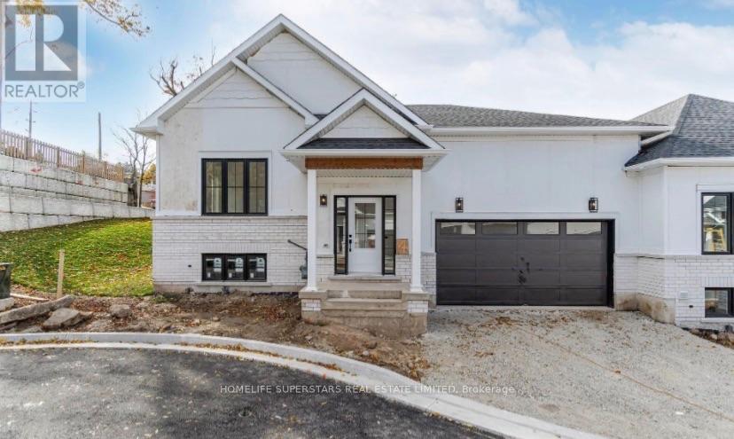 8 Santa Barbra Lane, Halton Hills (Georgetown), Ontario  L7G 0P7 - Photo 3 - W14090462