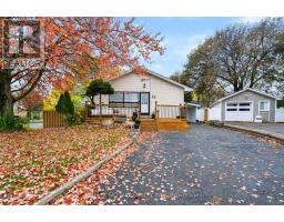 <div class="price">$829,999</div> 10 Rexway Drive, Halton Hills (Georgetown)<br><div style="margin-bottom:8px;"><small>RE/MAX Skyway Realty Inc.</small></div><div class='bed_bath'>5 Bed | 2 Bath</div>