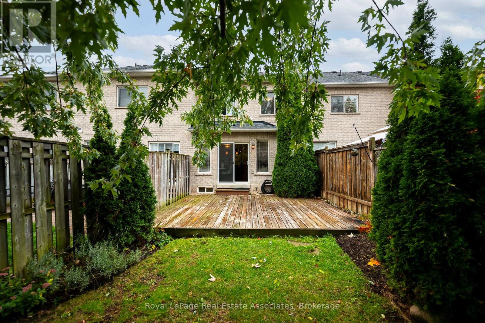 47 Bradley Drive, Halton Hills (Georgetown), Ontario  L7G 6B6 - Photo 6 - W14090938