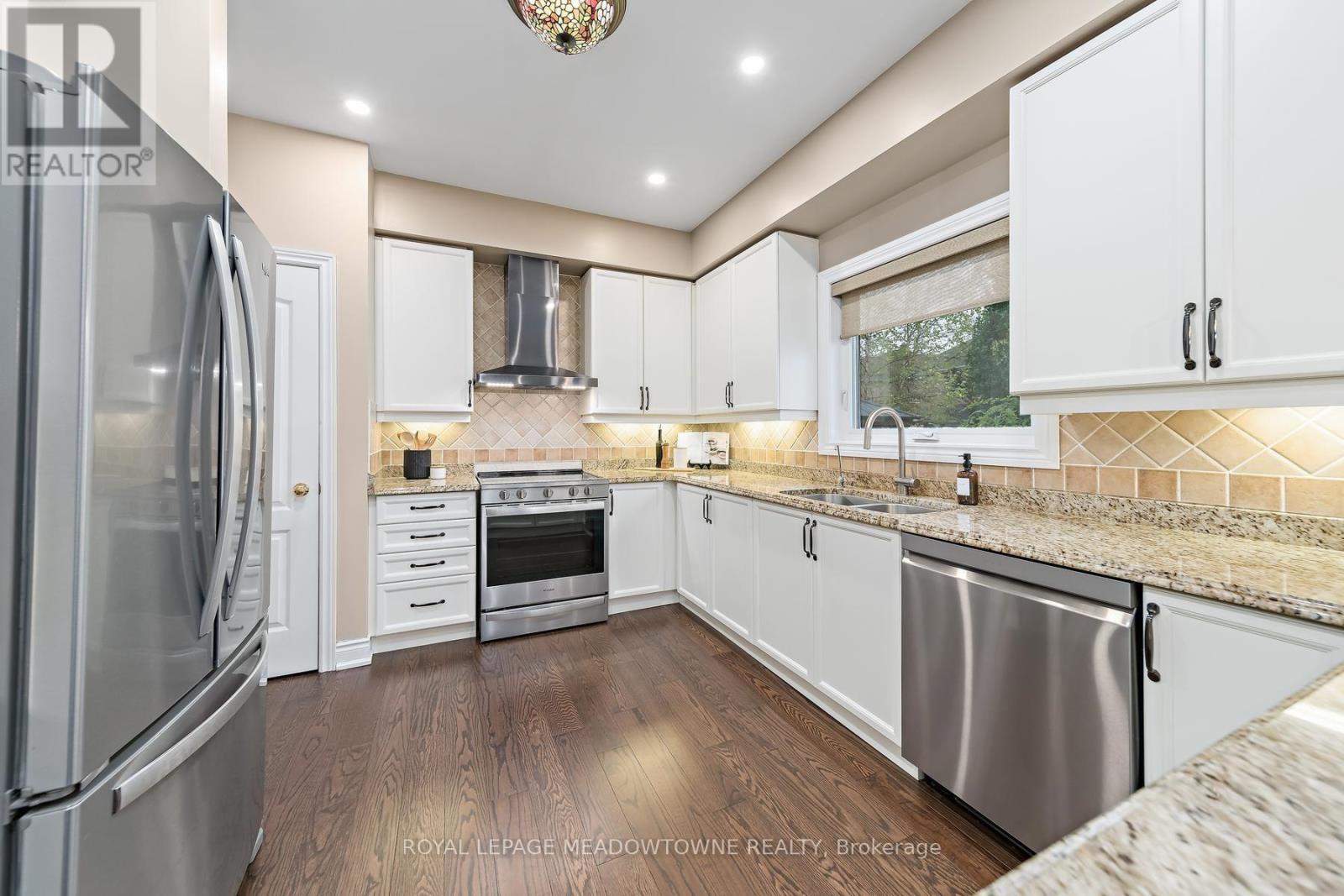 54 Grist Mill Drive, Halton Hills (Georgetown), Ontario  L7G 6C1 - Photo 14 - W14092502