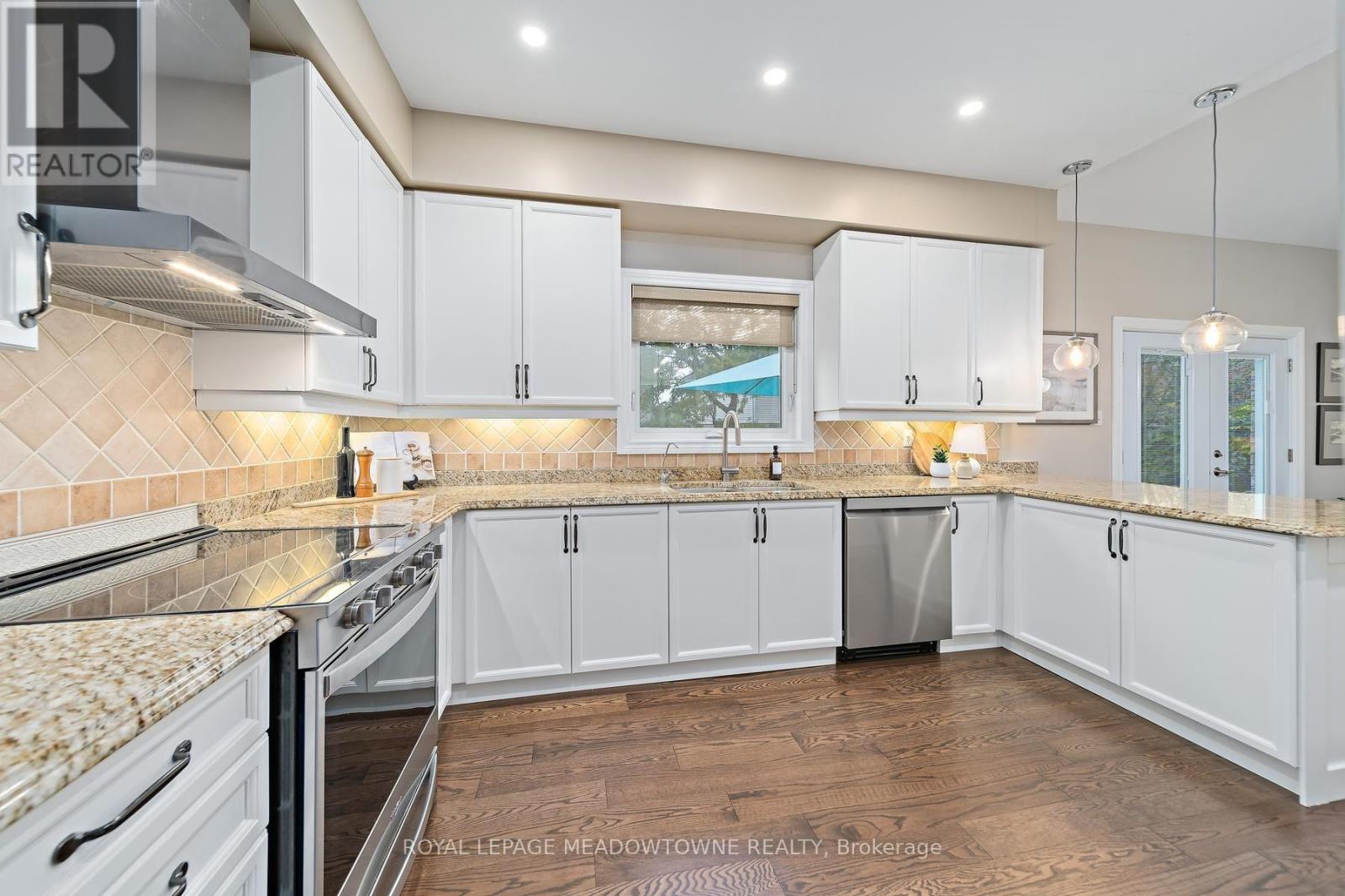 54 Grist Mill Drive, Halton Hills (Georgetown), Ontario  L7G 6C1 - Photo 15 - W14092502