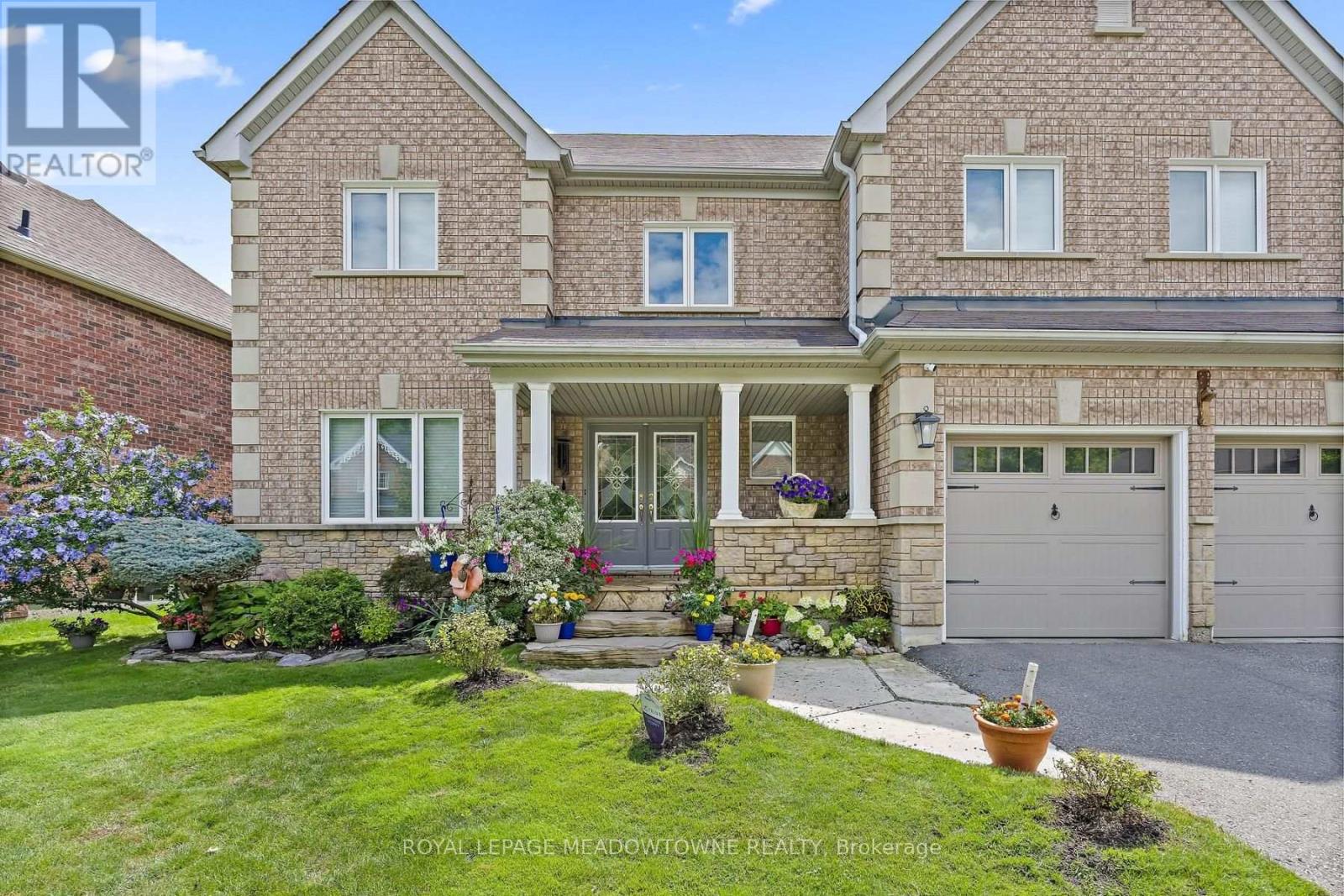 54 Grist Mill Drive, Halton Hills (Georgetown), Ontario  L7G 6C1 - Photo 2 - W14092502