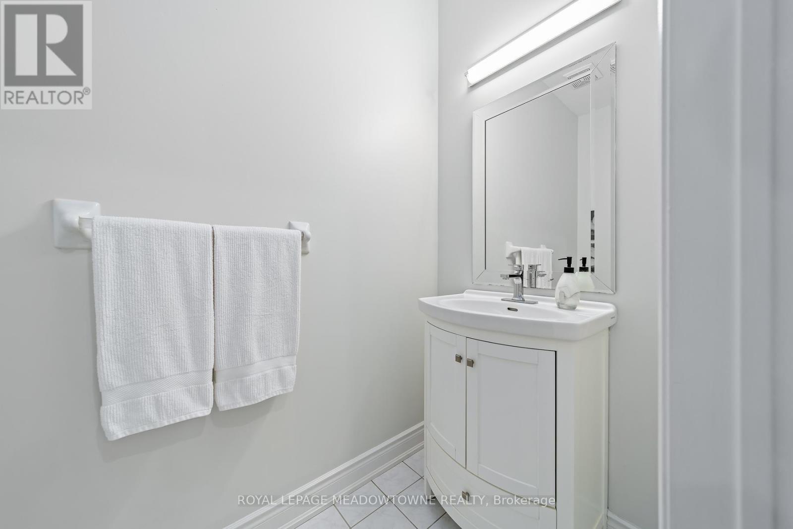 54 Grist Mill Drive, Halton Hills (Georgetown), Ontario  L7G 6C1 - Photo 24 - W14092502