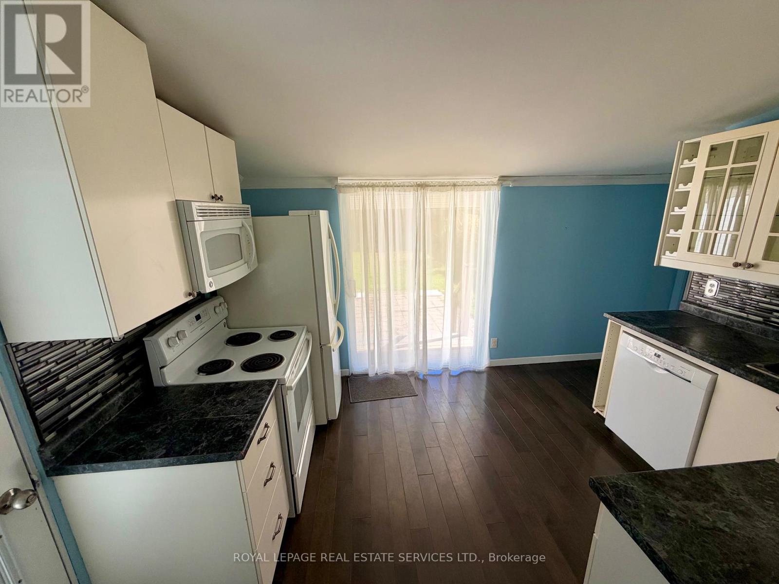 30 College Street, Halton Hills (Georgetown), Ontario  L7G 2N7 - Photo 11 - W14093524