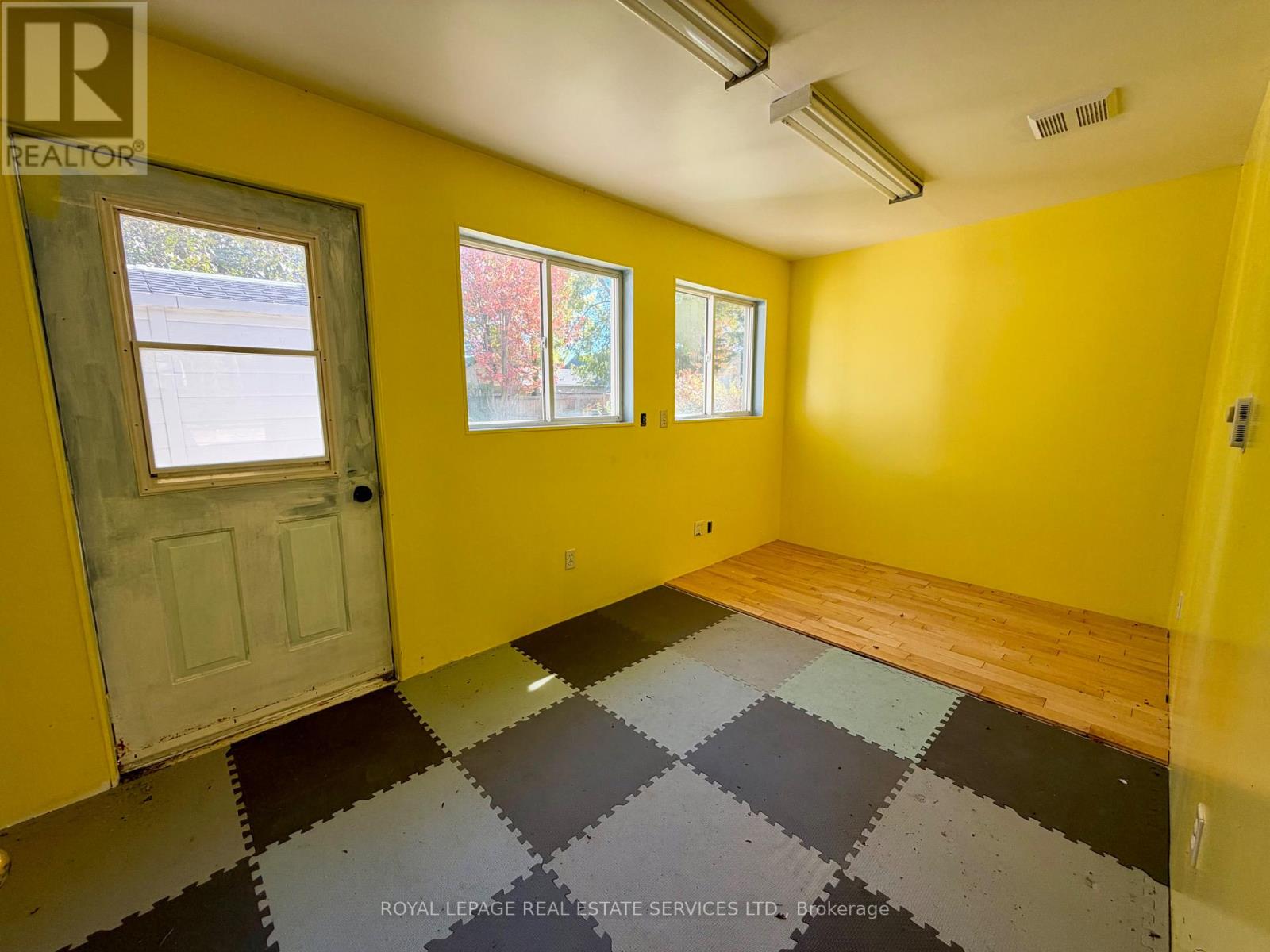 30 College Street, Halton Hills (Georgetown), Ontario  L7G 2N7 - Photo 18 - W14093524