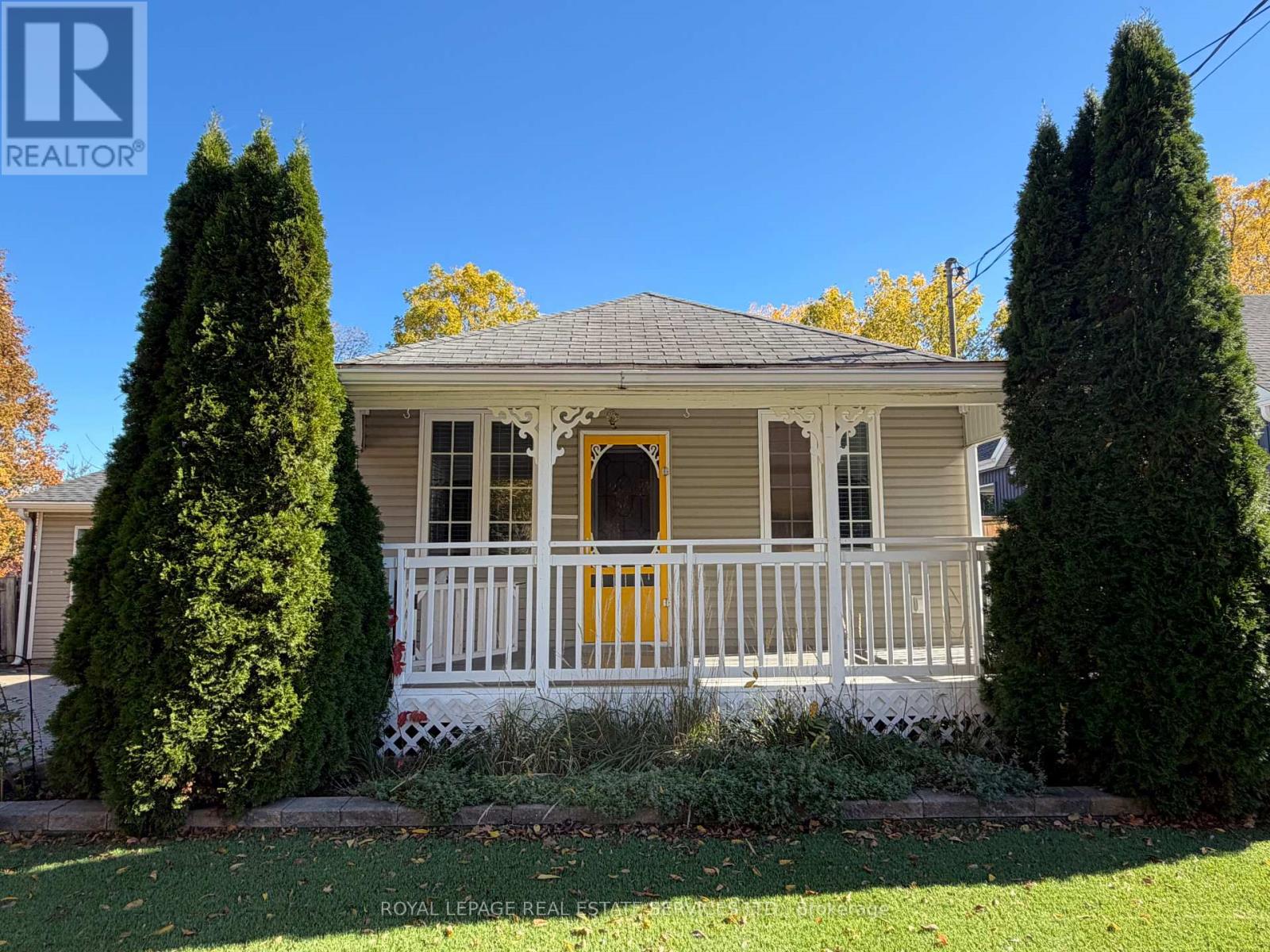 30 College Street, Halton Hills (Georgetown), Ontario  L7G 2N7 - Photo 3 - W14093524