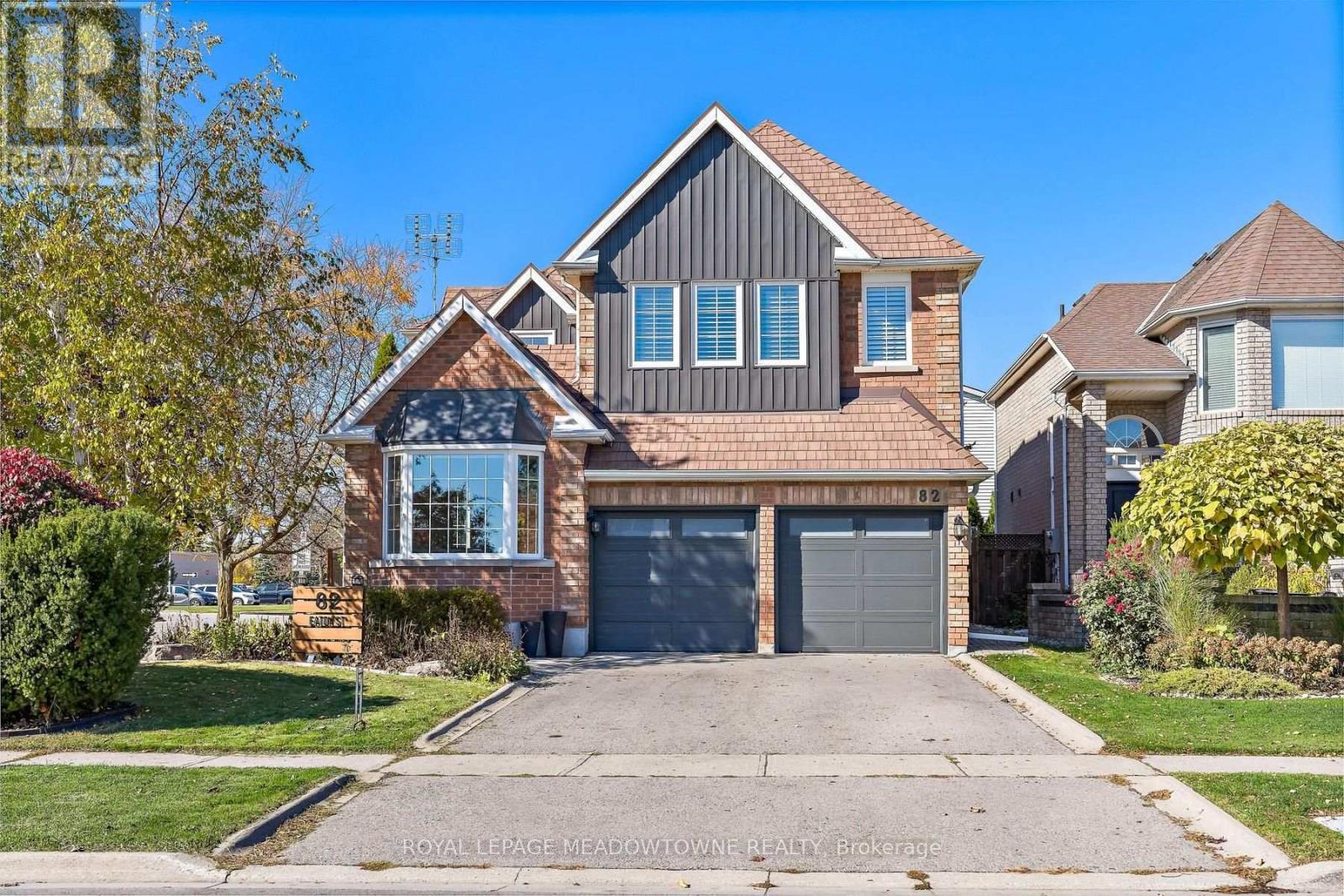 82 Eaton Street, Halton Hills (Georgetown), Ontario  L7G 5T2 - Photo 1 - W14096752