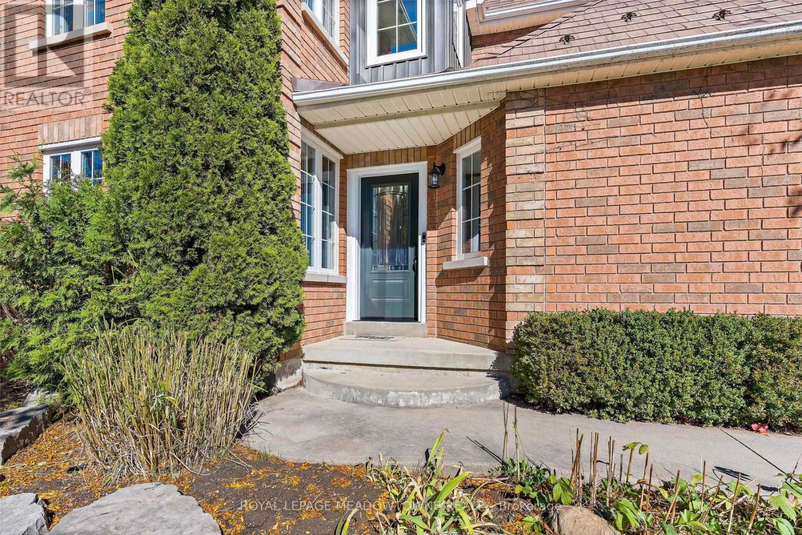 82 Eaton Street, Halton Hills (Georgetown), Ontario  L7G 5T2 - Photo 5 - W14096752