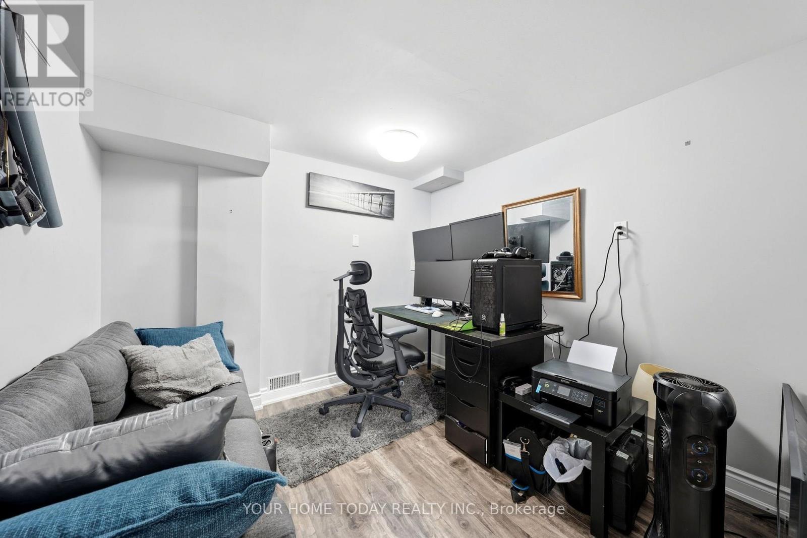 33 Preston Street, Halton Hills (Georgetown), Ontario  L7G 5V5 - Photo 33 - W14097746