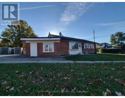 <div class="price">$2,300<small> Monthly</small></div> 7 Rexway Drive, Halton Hills (Georgetown)<br><div style="margin-bottom:8px;"><small>RE/MAX Real Estate Centre Inc.</small></div><div class='bed_bath'>2 Bed | 1 Bath</div>