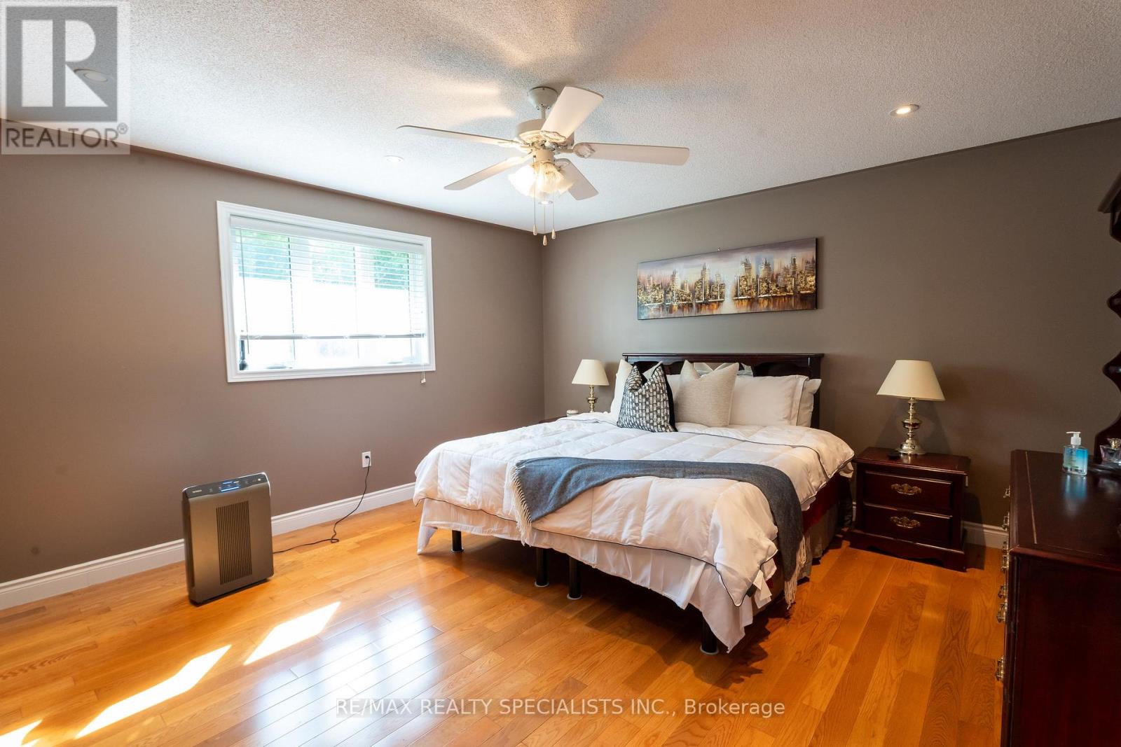 10642 Sixth Line, Halton Hills (Rural Halton Hills), Ontario  L7G 4S6 - Photo 11 - W14101858