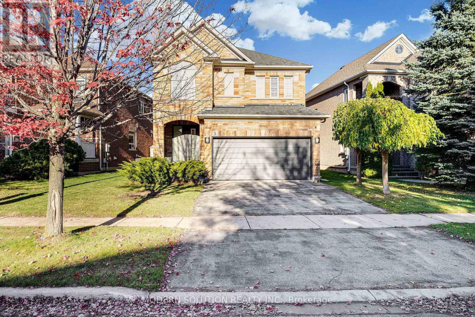 5 Woodcote Crescent, Halton Hills (Georgetown), Ontario  L7G 6M2 - Photo 1 - W14106010