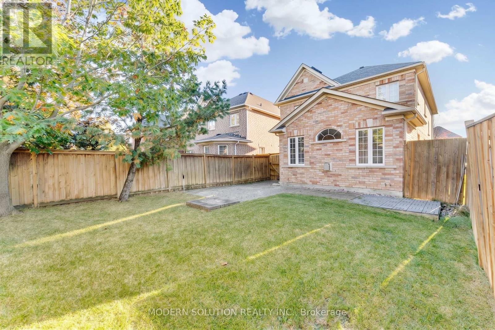 5 Woodcote Crescent, Halton Hills (Georgetown), Ontario  L7G 6M2 - Photo 45 - W14106010