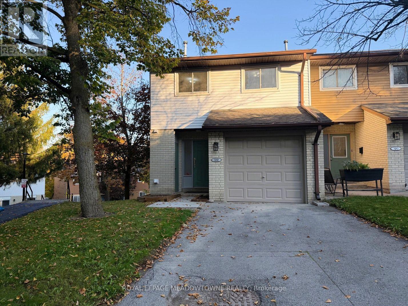 122 Lynden Circle, Halton Hills (Georgetown), Ontario  L7G 4Y8 - Photo 1 - W14107766