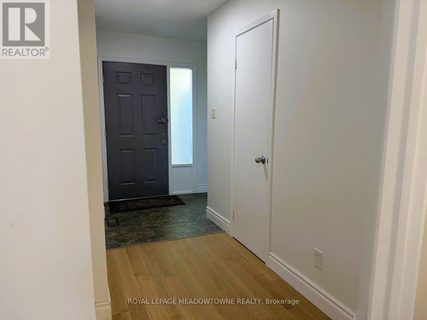 122 Lynden Circle, Halton Hills (Georgetown), Ontario  L7G 4Y8 - Photo 11 - W14107766