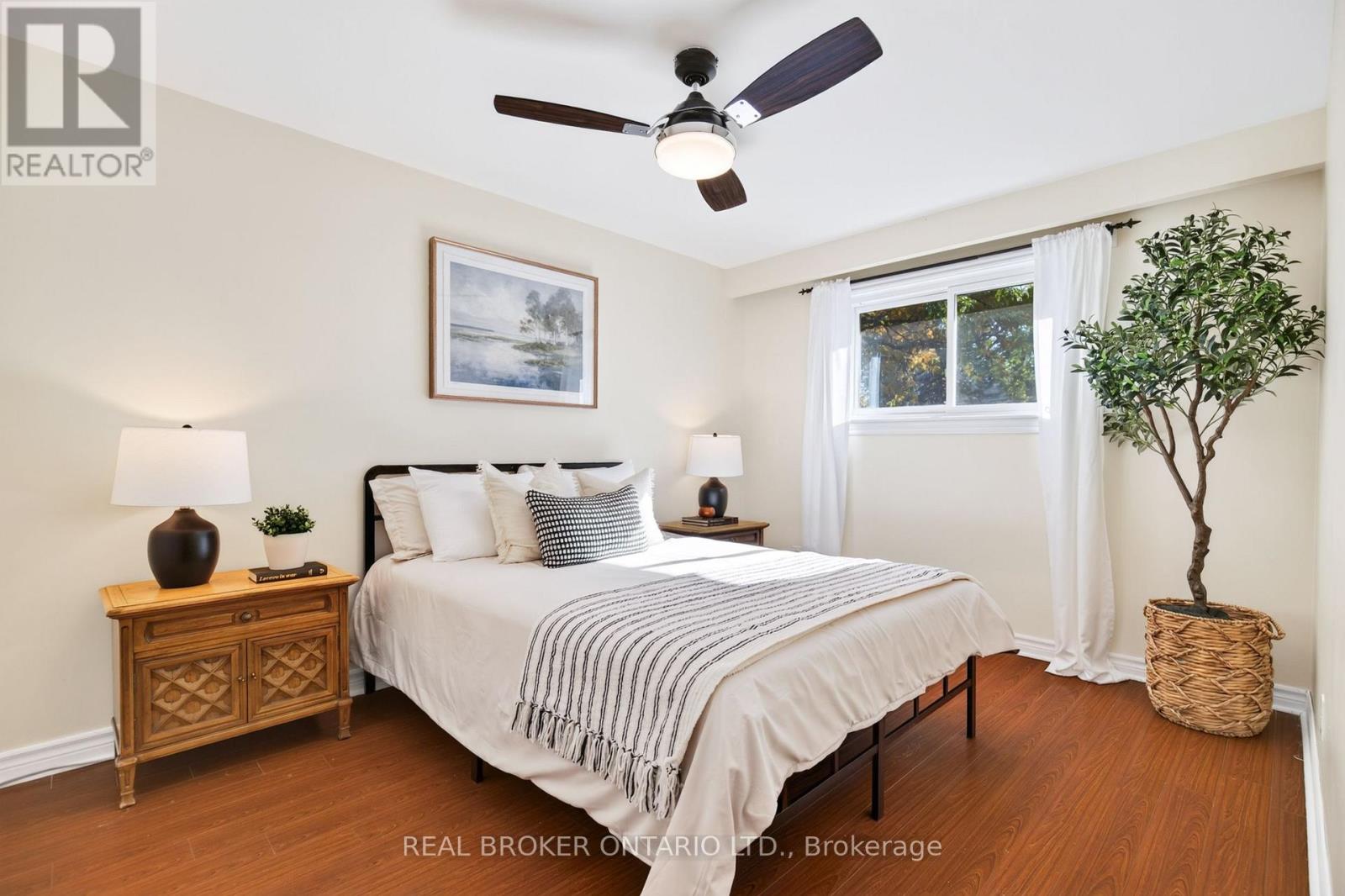 302 Delrex Boulevard, Halton Hills (Georgetown), Ontario  L7G 4G8 - Photo 16 - W14108728