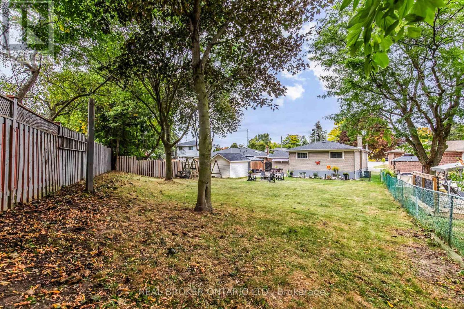302 Delrex Boulevard, Halton Hills (Georgetown), Ontario  L7G 4G8 - Photo 39 - W14108728