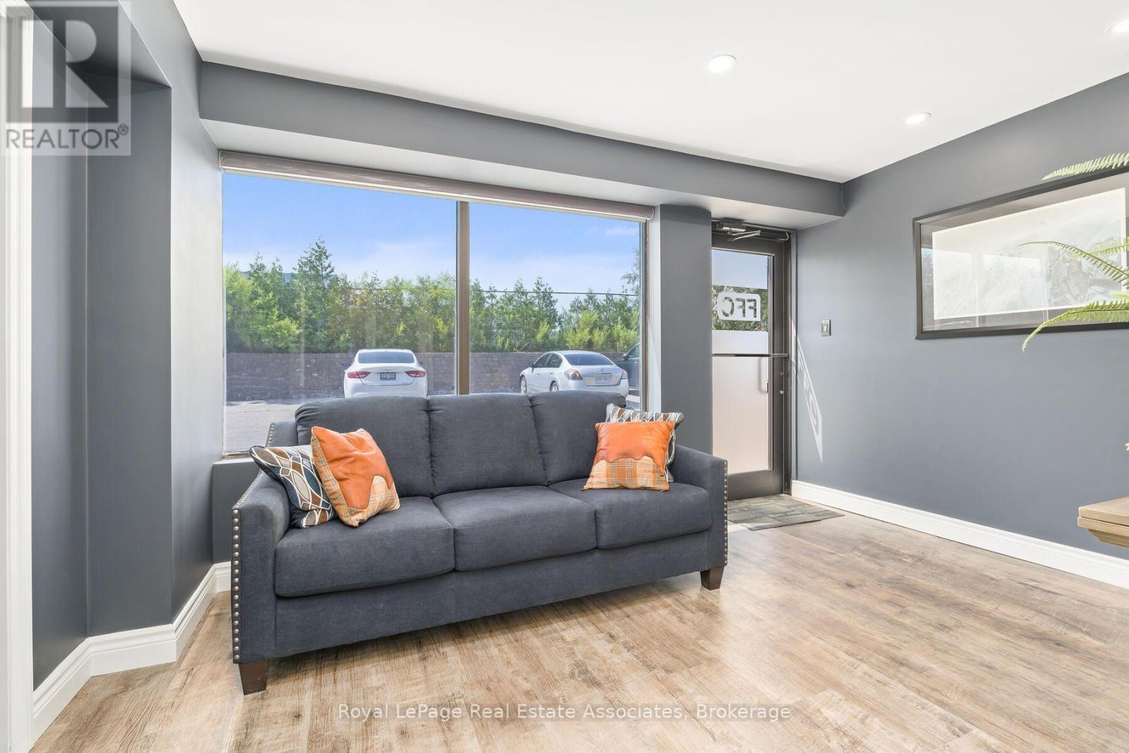 9 - 150 Armstrong Avenue, Halton Hills (Georgetown), Ontario  L7G 5G8 - Photo 5 - W14109510