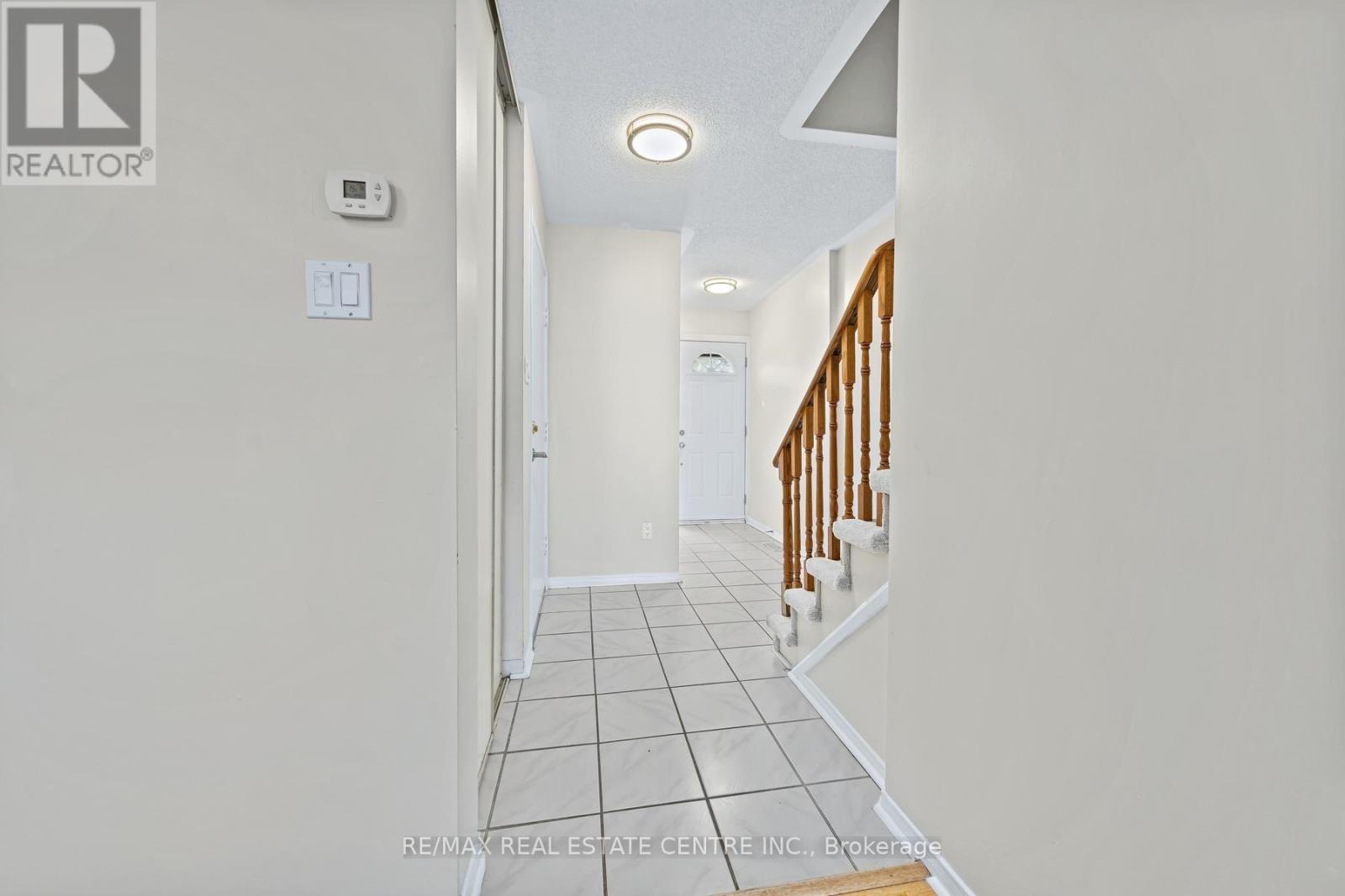 97 - 59 Corey Circle, Halton Hills (Georgetown), Ontario  L7G 5L7 - Photo 3 - W14111296
