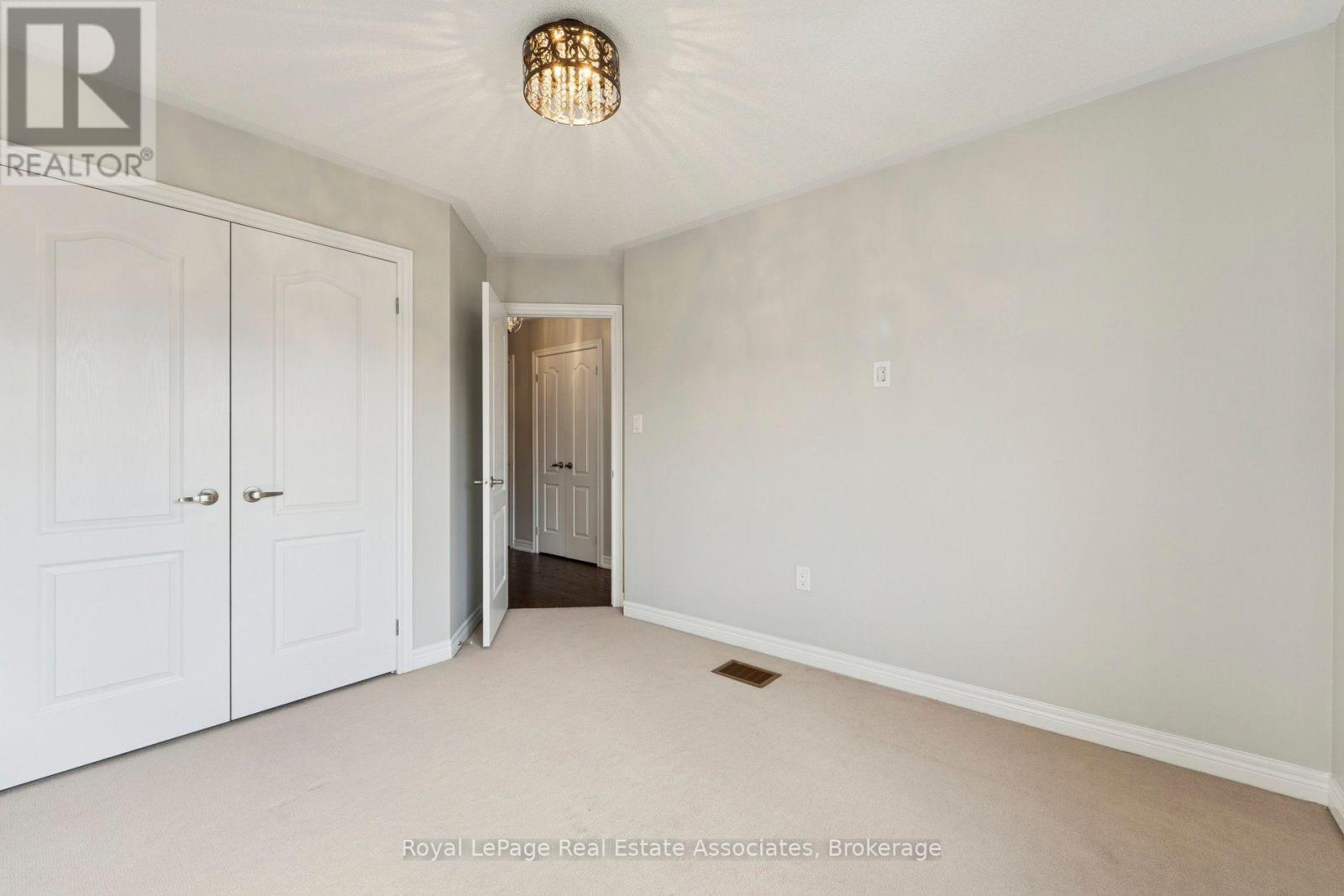 12 Diamond Leaf Lane, Halton Hills (Georgetown), Ontario  L7G 0G7 - Photo 28 - W14111852