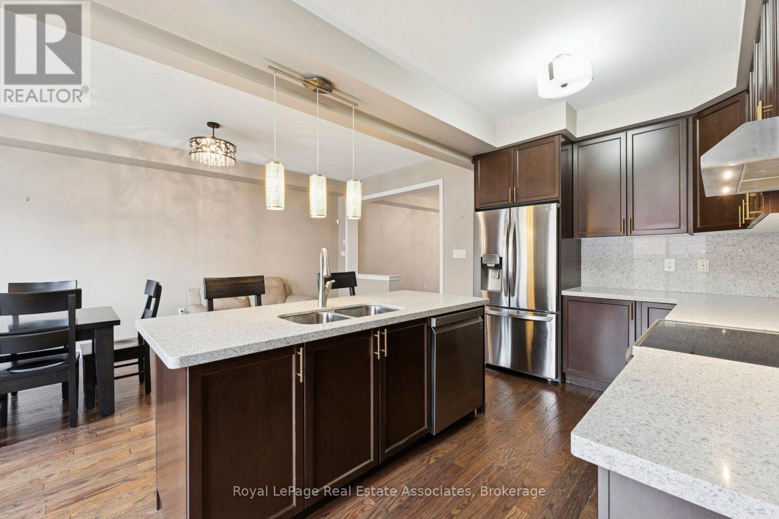 12 Diamond Leaf Lane, Halton Hills (Georgetown), Ontario  L7G 0G7 - Photo 8 - W14111852