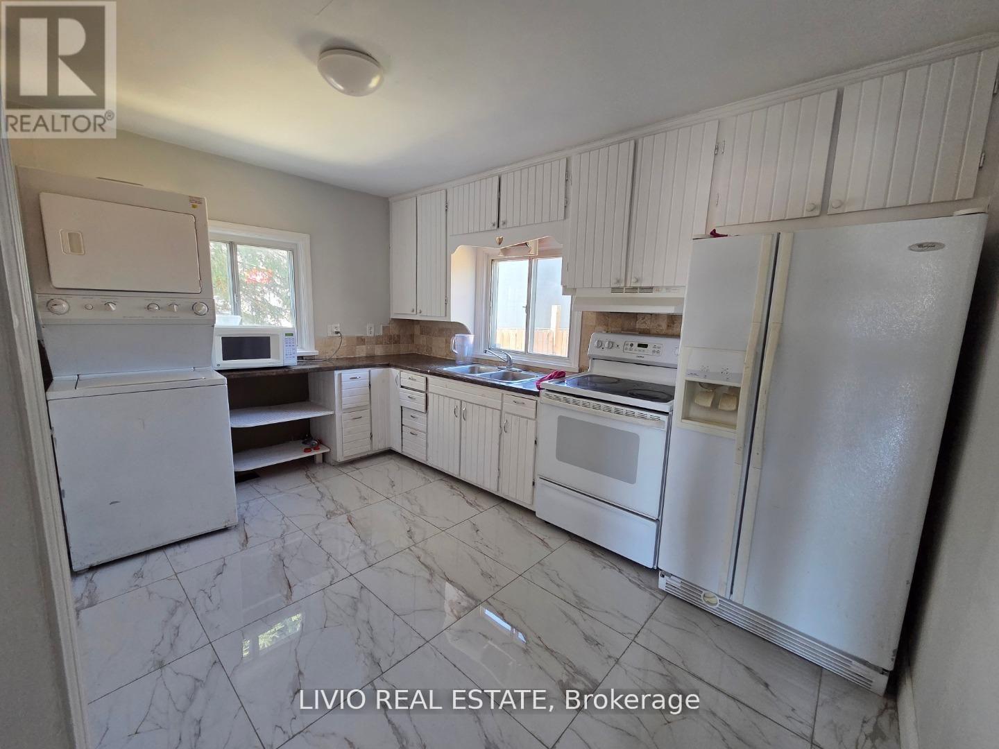 323 Queen Street E, Halton Hills (Ac Acton), Ontario  L7J 1R1 - Photo 22 - W14111996